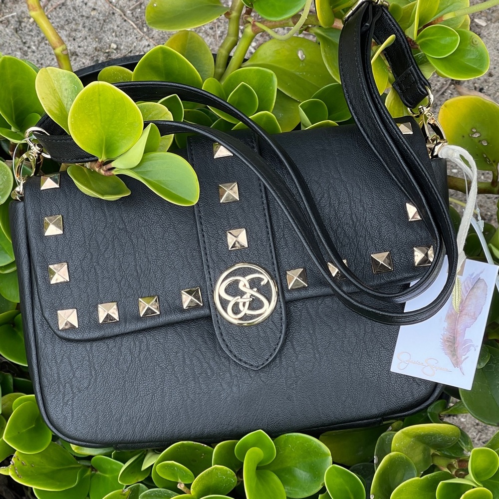 JESSICA SIMPSON Crossbody Bag with Gold Details and Chain Strap In Jenni…